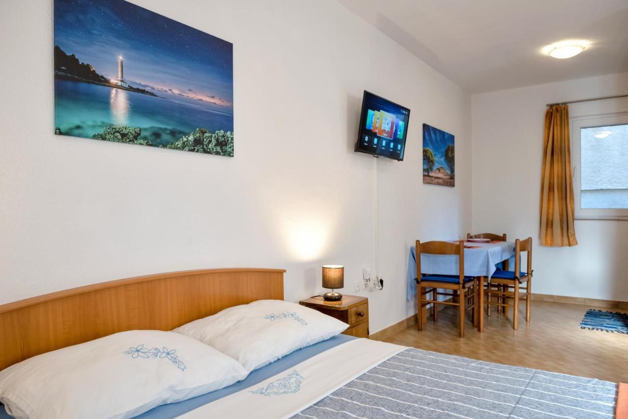 Apartments Slavica Luka エクステリア 写真