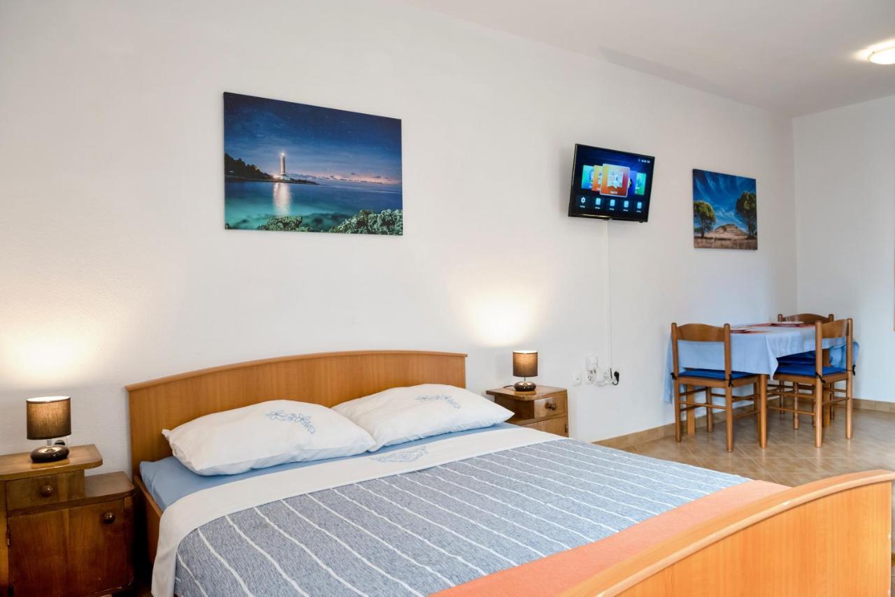 Apartments Slavica Luka エクステリア 写真