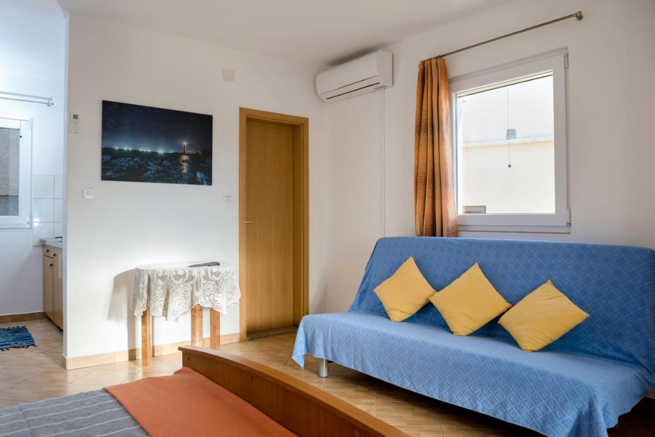 Apartments Slavica Luka エクステリア 写真