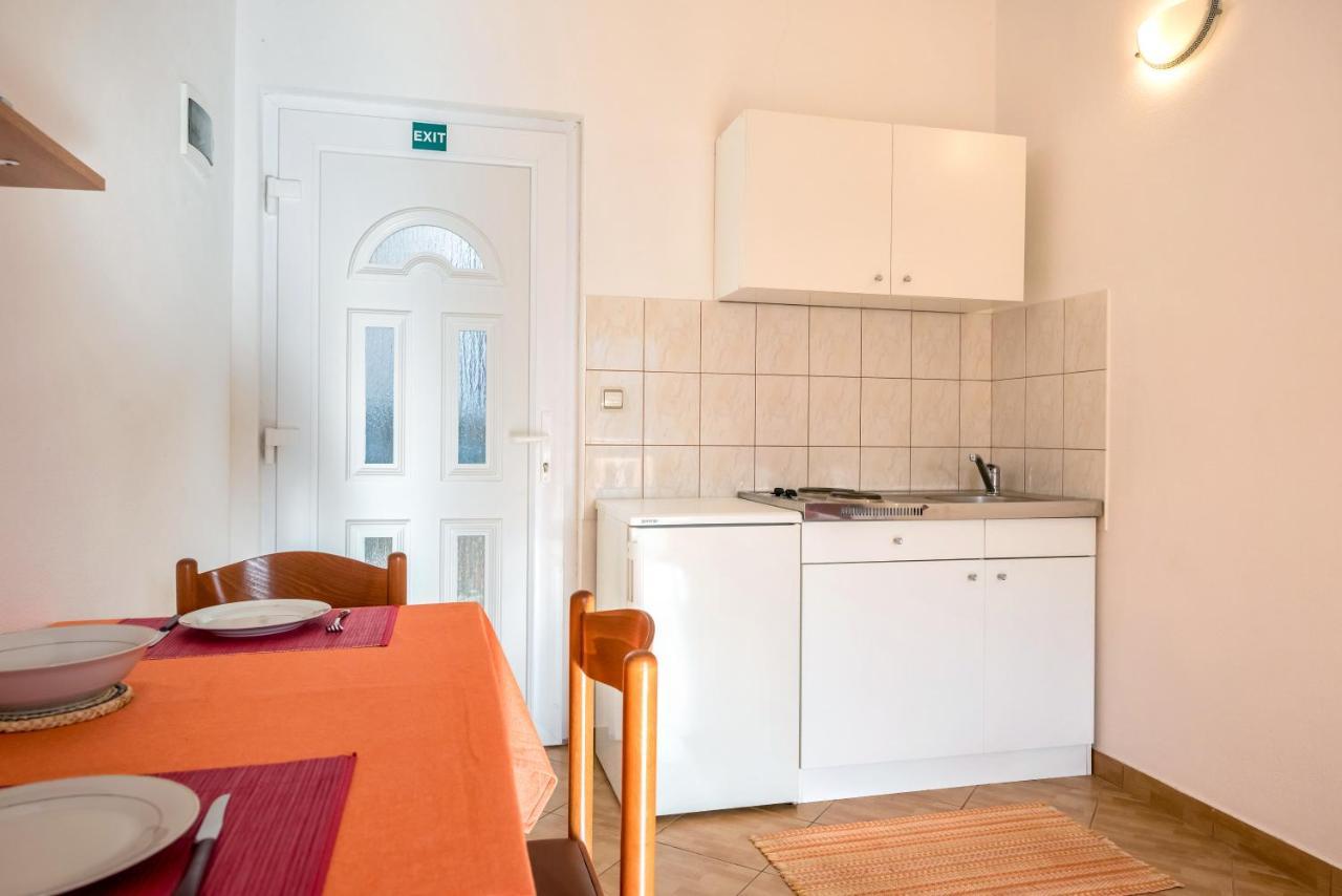 Apartments Slavica Luka エクステリア 写真