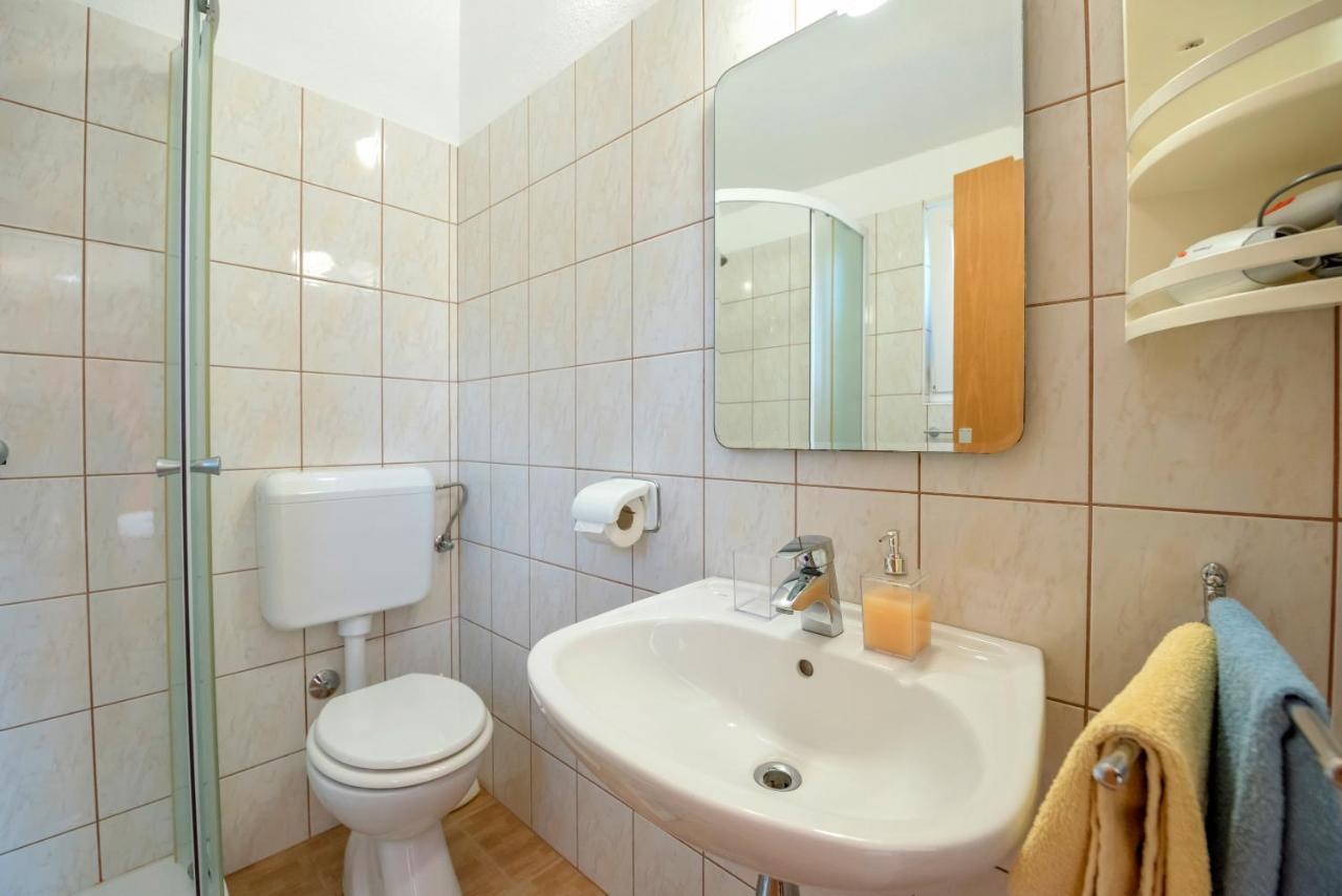 Apartments Slavica Luka エクステリア 写真