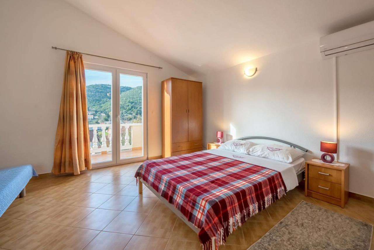 Apartments Slavica Luka エクステリア 写真