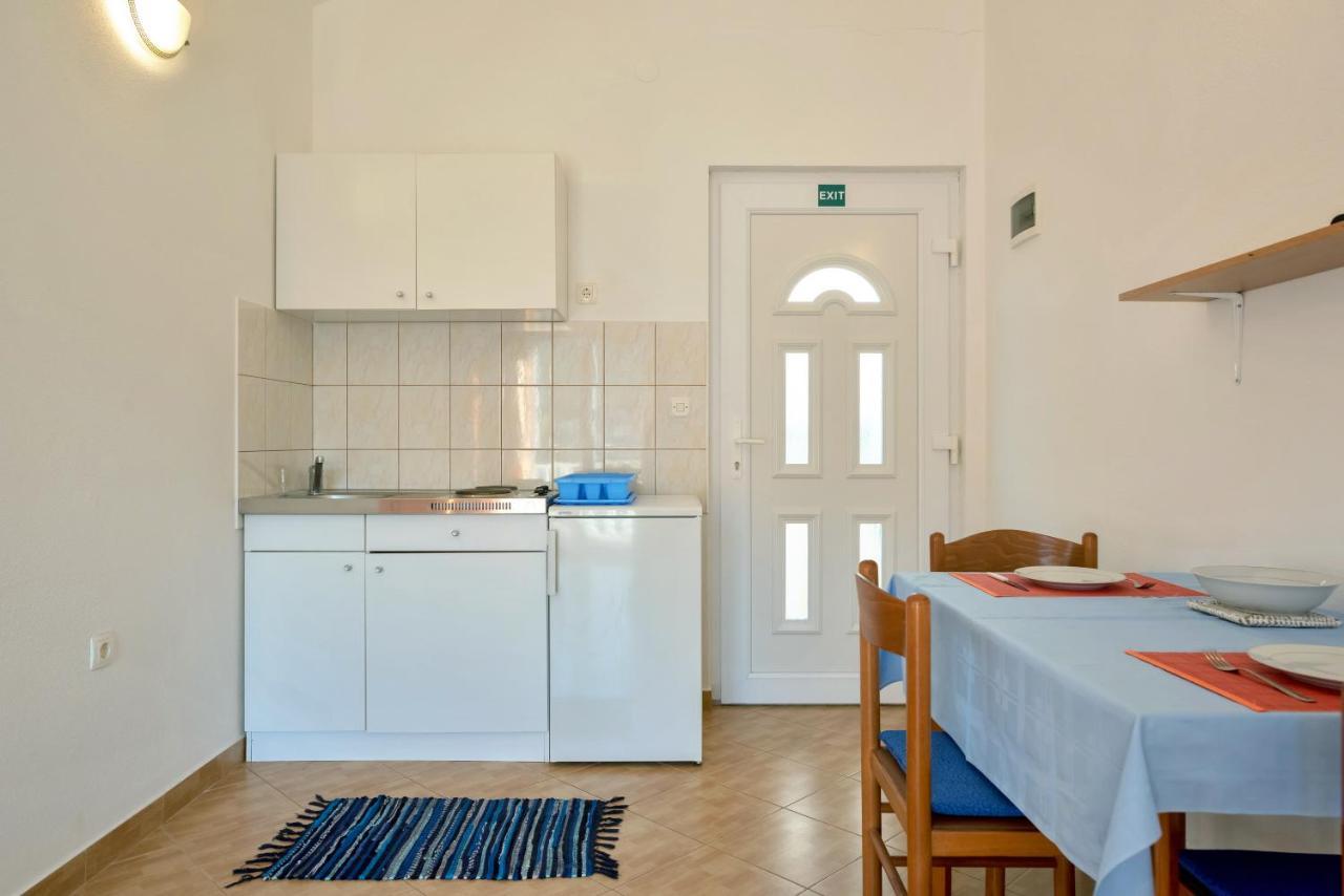 Apartments Slavica Luka エクステリア 写真