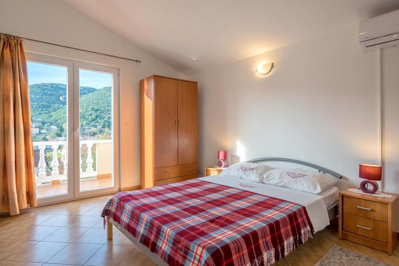 Apartments Slavica Luka エクステリア 写真